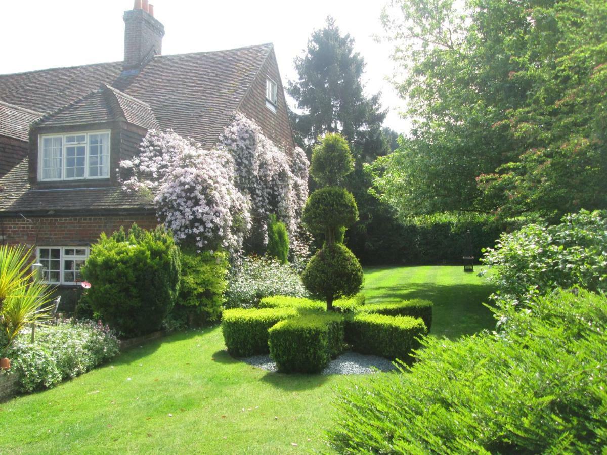 Clayton Wickham Farmhouse Acomodação com café da manhã Hurstpierpoint Exterior foto